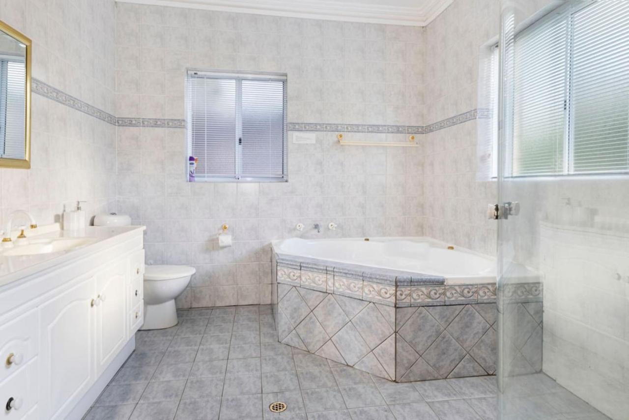 Inn The Tuarts Guest Lodge Wonnerup Экстерьер фото