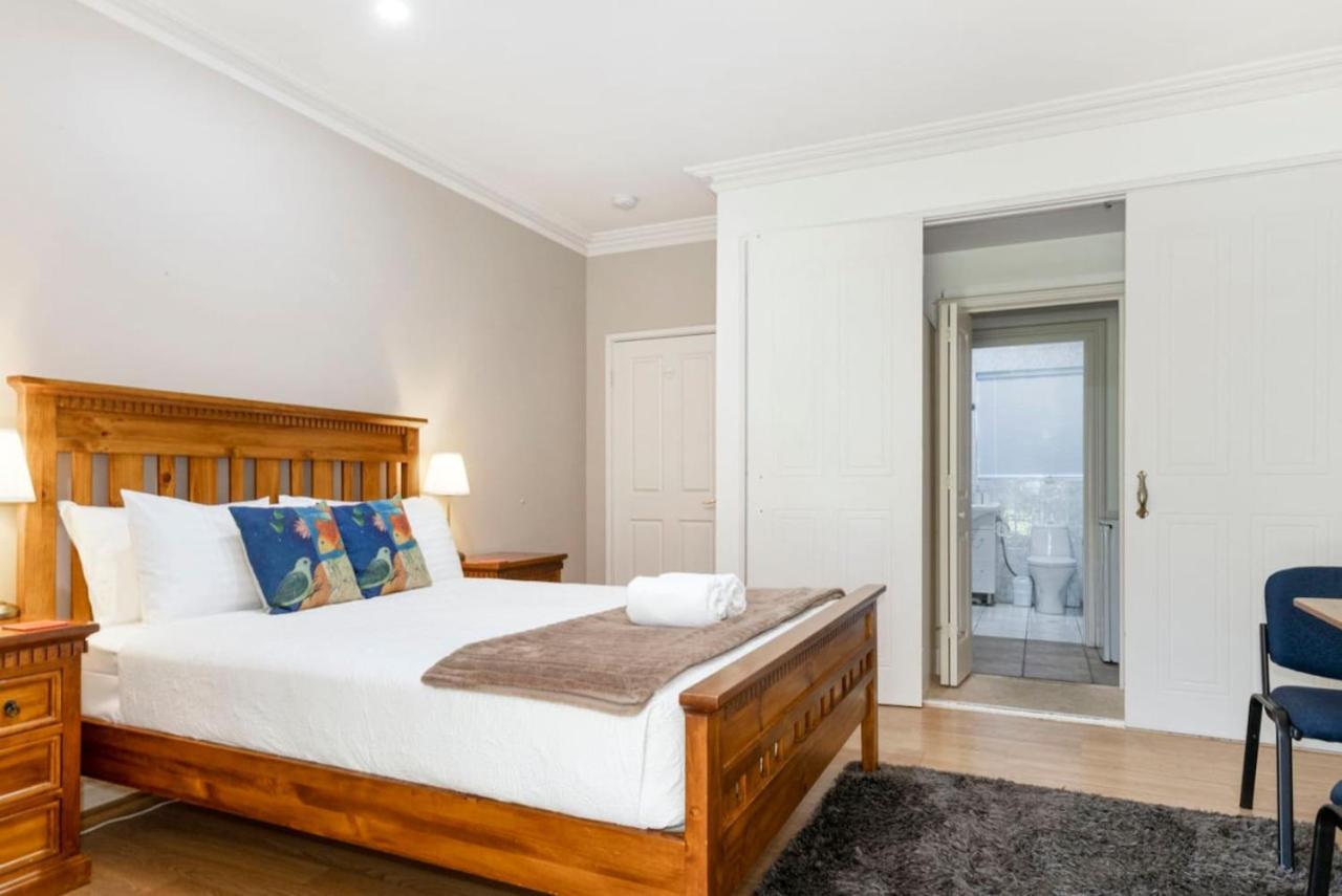 Inn The Tuarts Guest Lodge Wonnerup Экстерьер фото