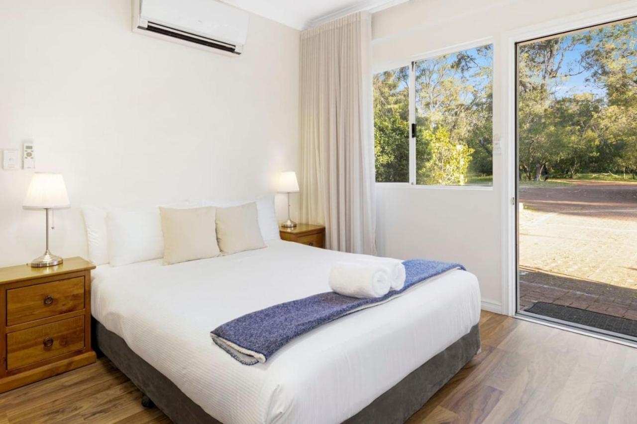 Inn The Tuarts Guest Lodge Wonnerup Экстерьер фото